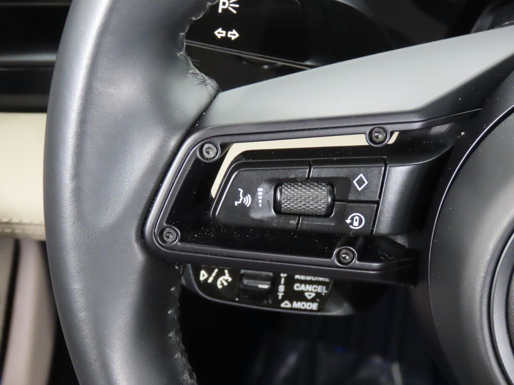 Thumbnail: 2023 Porsche Taycan - 19