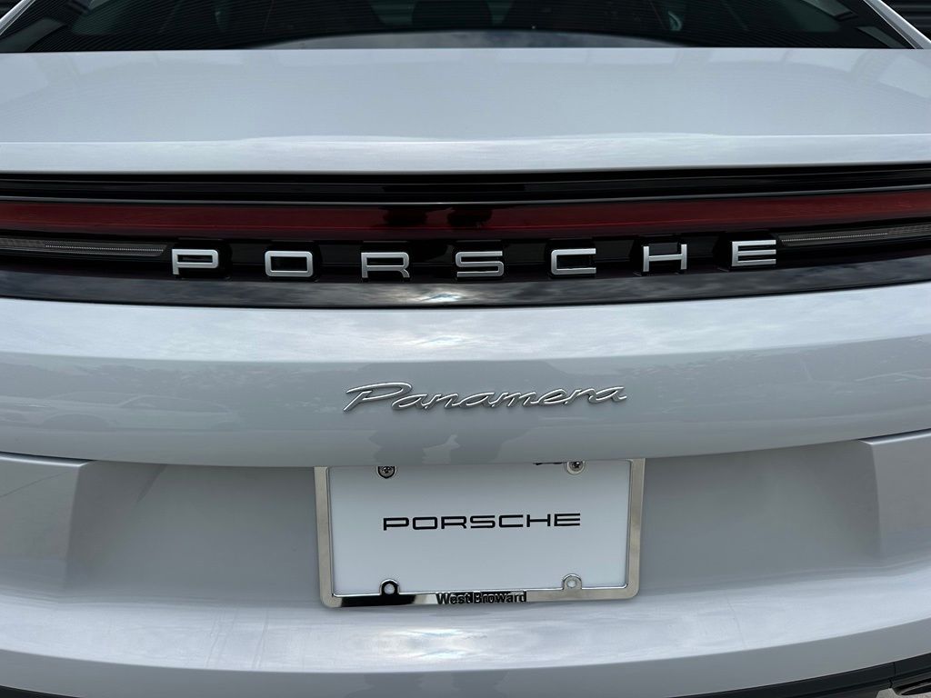Thumbnail: 2026 Porsche Panamera - 14