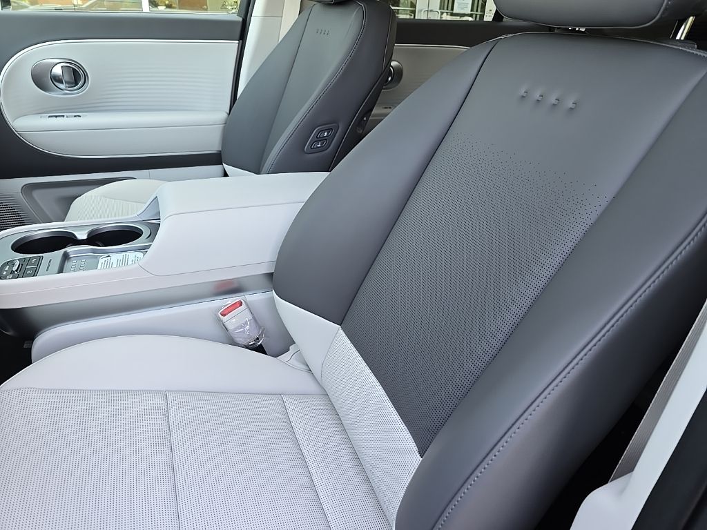 Thumbnail: 2026 Hyundai Ioniq - 16