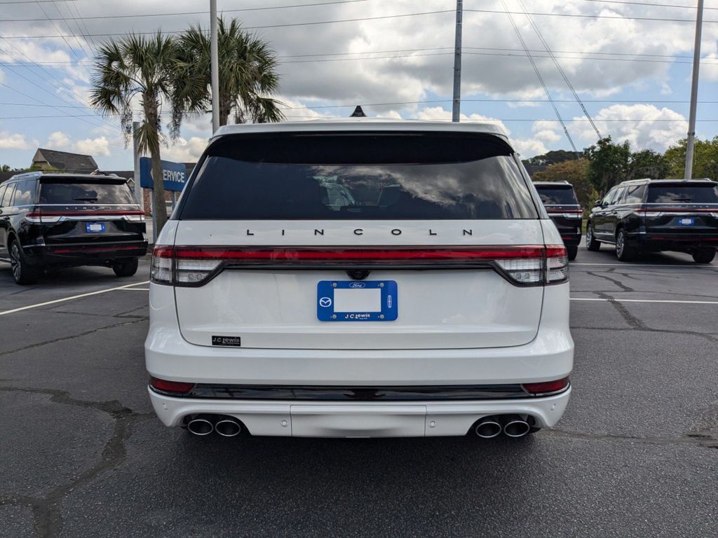 2025 Lincoln Aviator Black Label