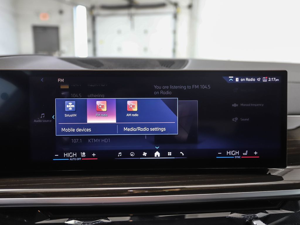 Thumbnail: 2025 BMW X7 - 17