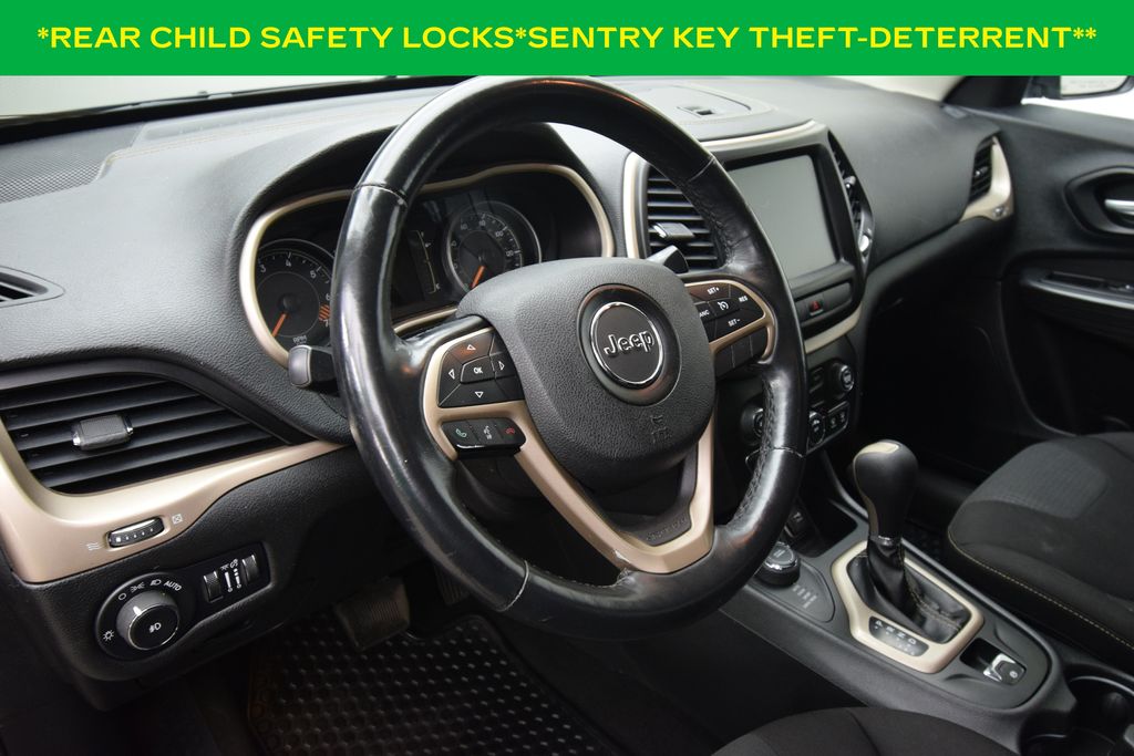 used 2015 Jeep Cherokee car, priced at $8,500