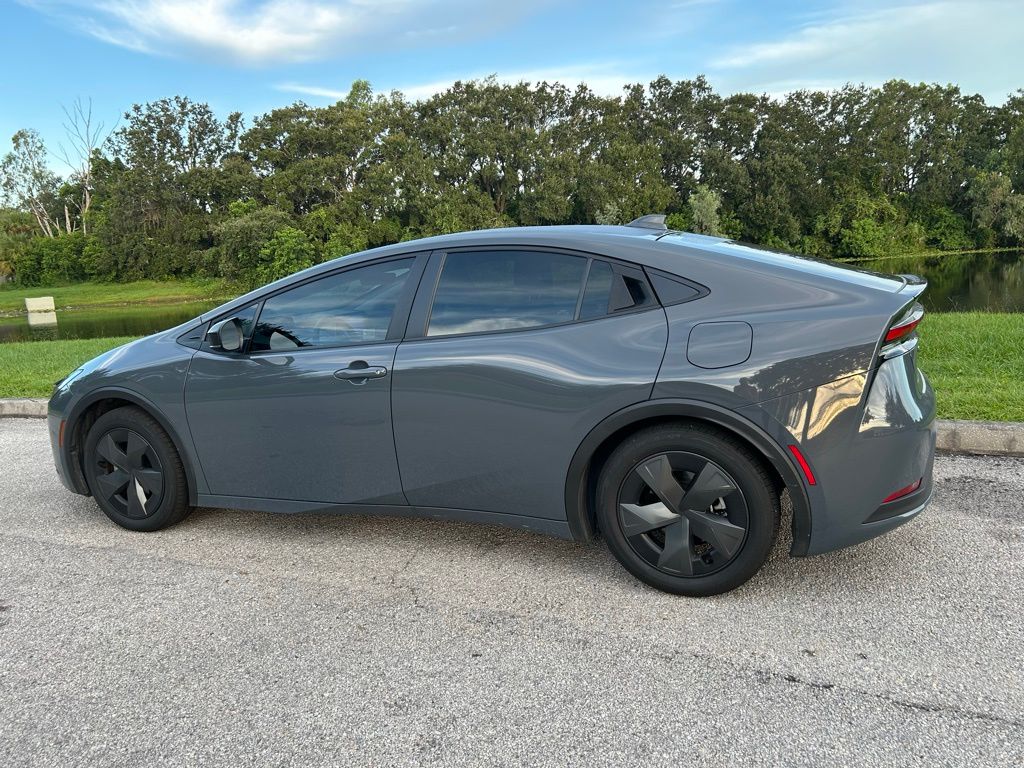Thumbnail: 2024 Toyota Prius - 3