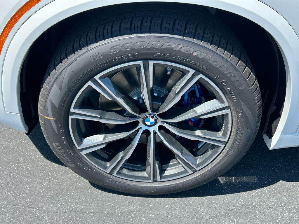 Thumbnail: 2026 BMW X5 - 3