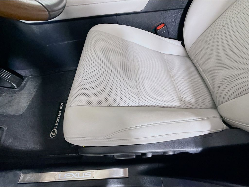 Thumbnail: 2020 Lexus RX - 19