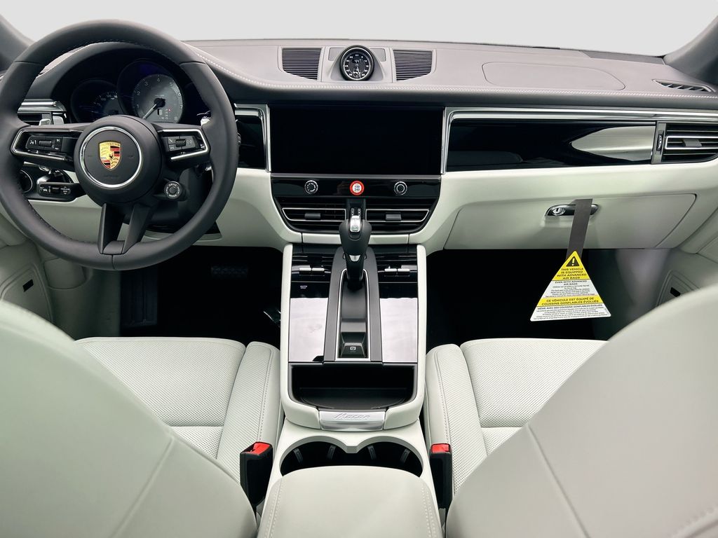 Thumbnail: 2026 Porsche Macan - 16