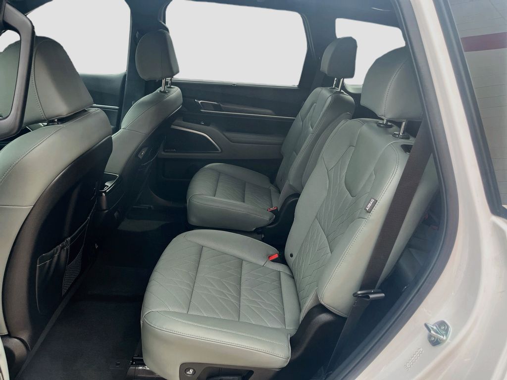 Used 2024 White Kia SX-Prestige X-Pro image 26