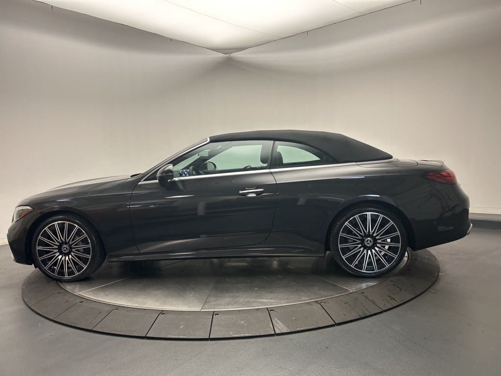 Thumbnail: 2026 Mercedes-Benz CLE - 4