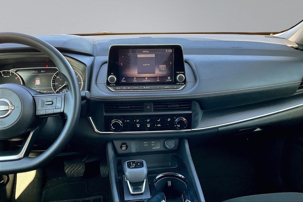 2024 Nissan Rogue S - 8