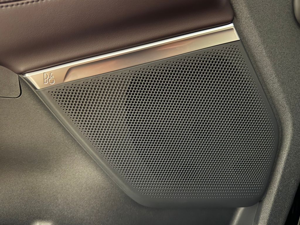 New 2026 Black Ford Platinum image 29