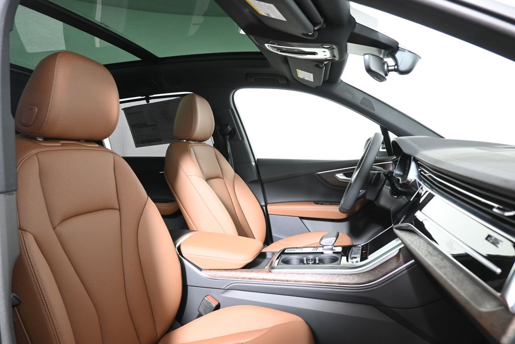 Thumbnail: 2026 Audi Q7 - 22