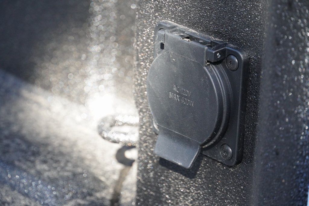 New 2026 White GMC SLT image 36