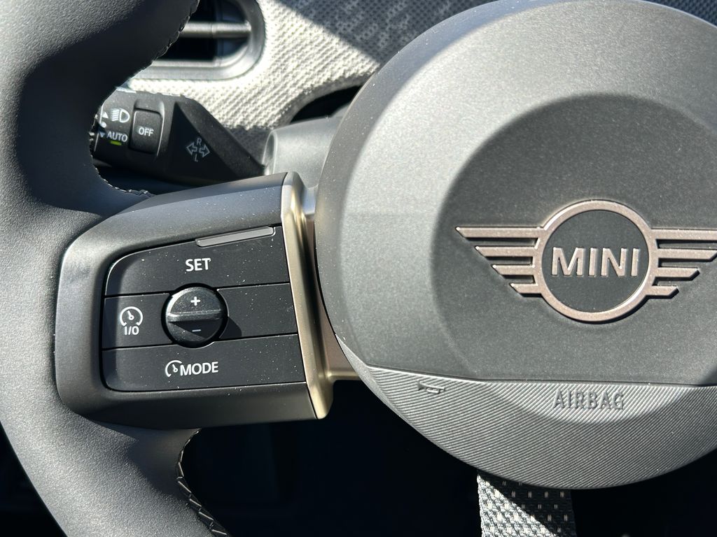 Thumbnail: 2026 MINI Cooper - 19