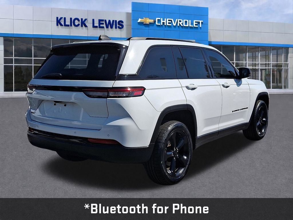 2023 Jeep Grand Cherokee Altitude X White/off-white at Carlisle Cadillac Buick GMC