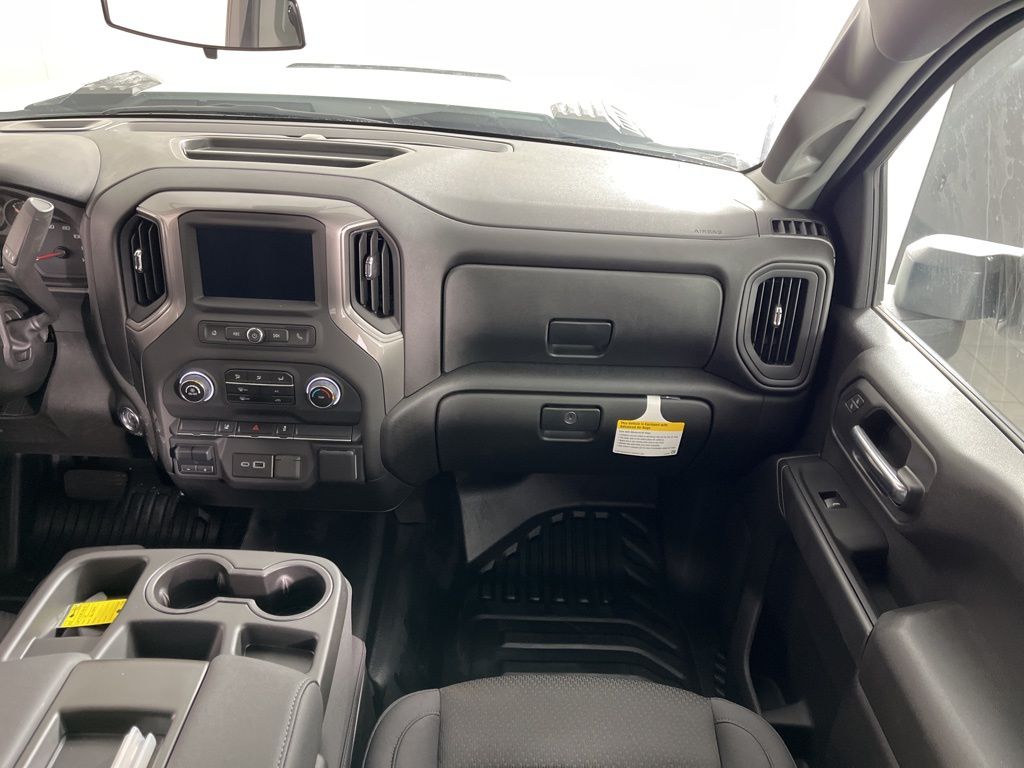 Thumbnail: 2025 Chevrolet Silverado 2500 - 15