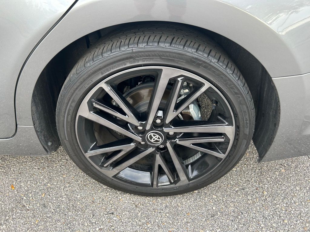 Thumbnail: 2025 Toyota Camry - 9