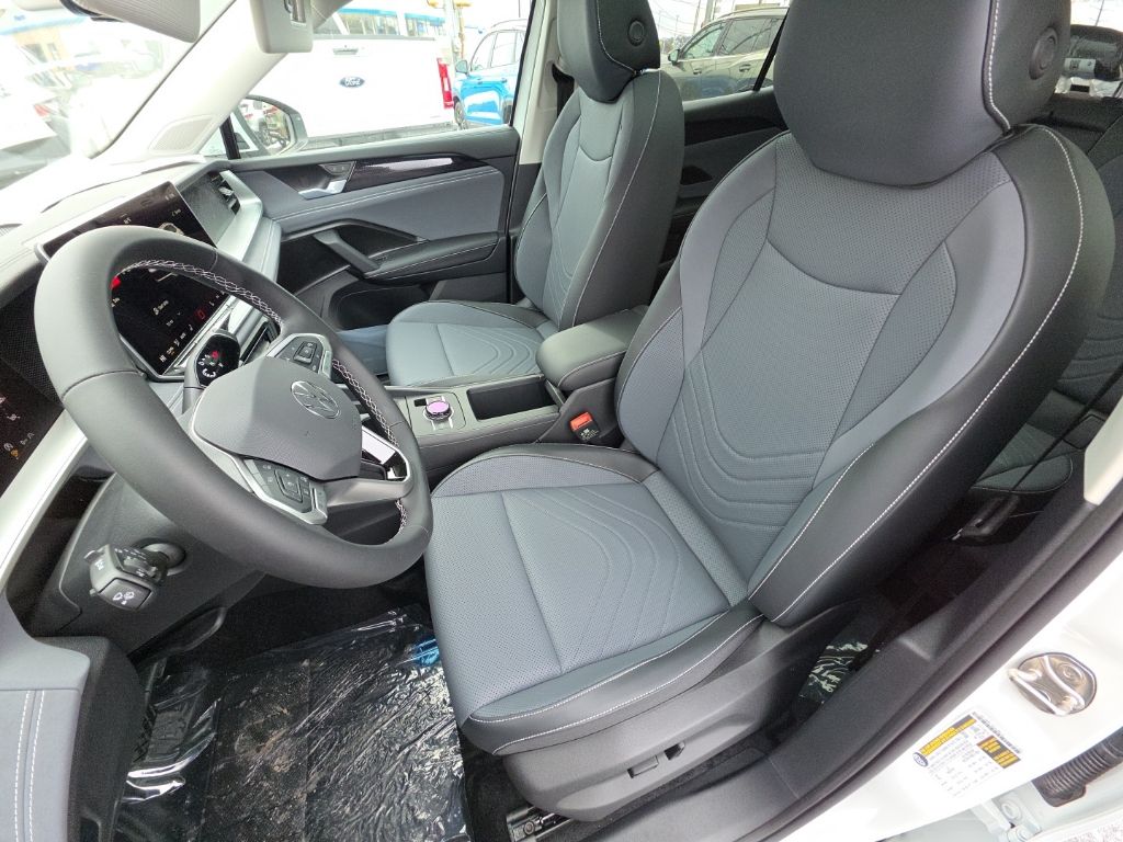 2026 Volkswagen Tiguan 2.0T SE White/off-white at Sutliff Volkswagen