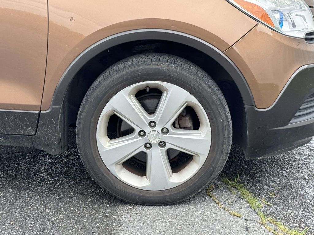 Used 2016  Buick Base image 13
