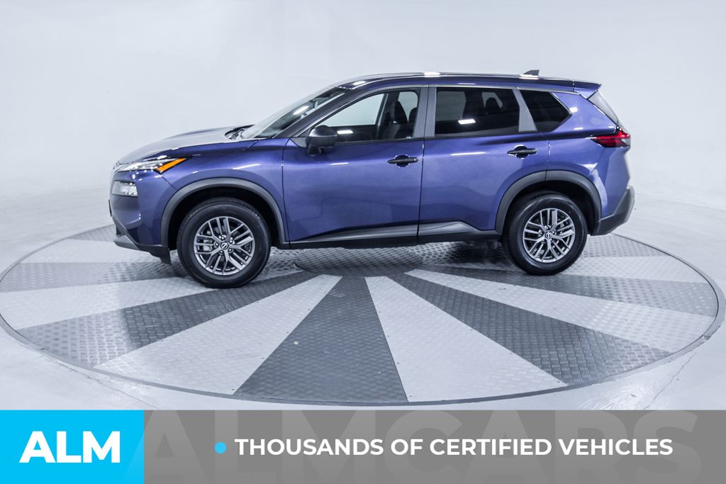 Used 2023 Blue Nissan S image 4