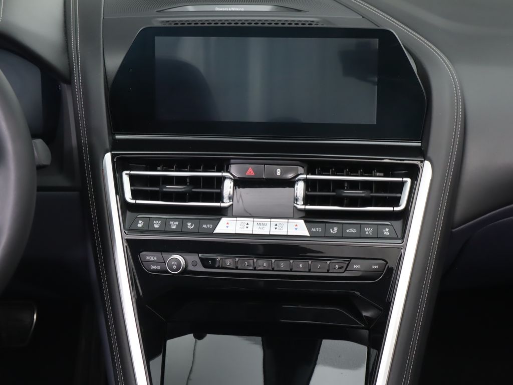 Thumbnail: 2022 BMW 8 Series - 22