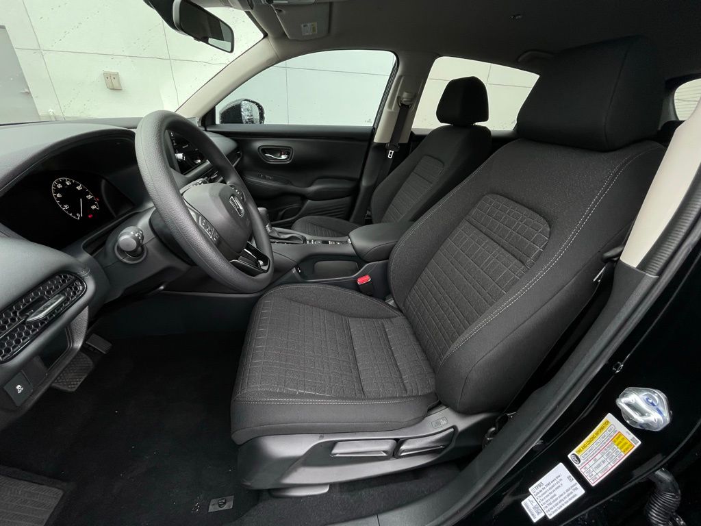 Thumbnail: 2026 Honda HR-V - 26