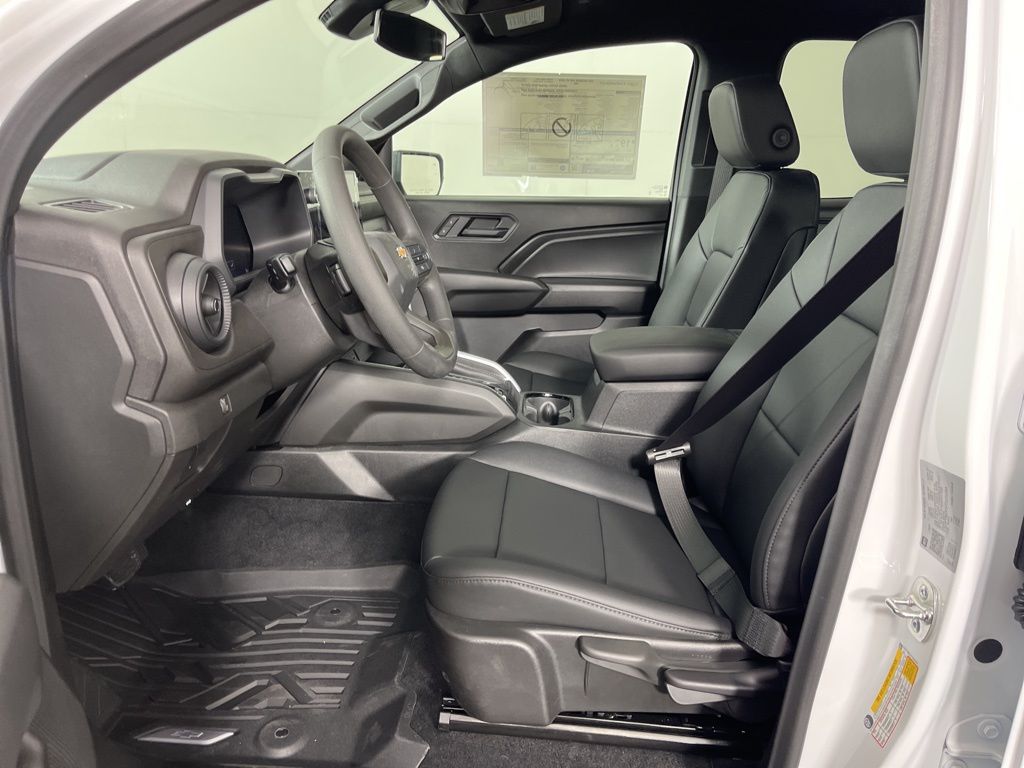 Thumbnail: 2026 Chevrolet Colorado - 21