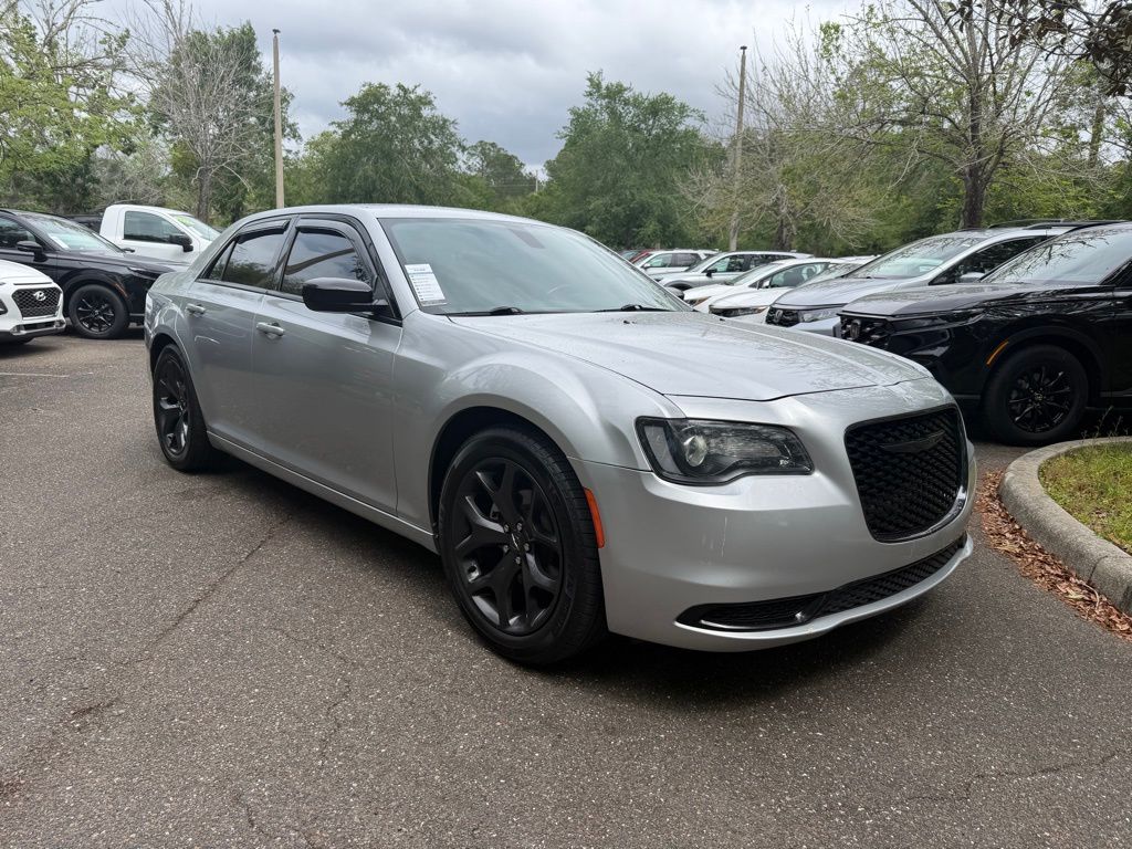 Silver Mist Clearcoat 2021 Chrysler 300 Touring RWD Sedan Rear-Wheel Drive 8-Speed Automatic