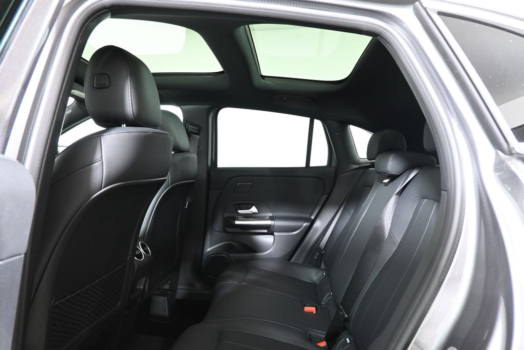 Thumbnail: 2026 Mercedes-Benz GLA - 27