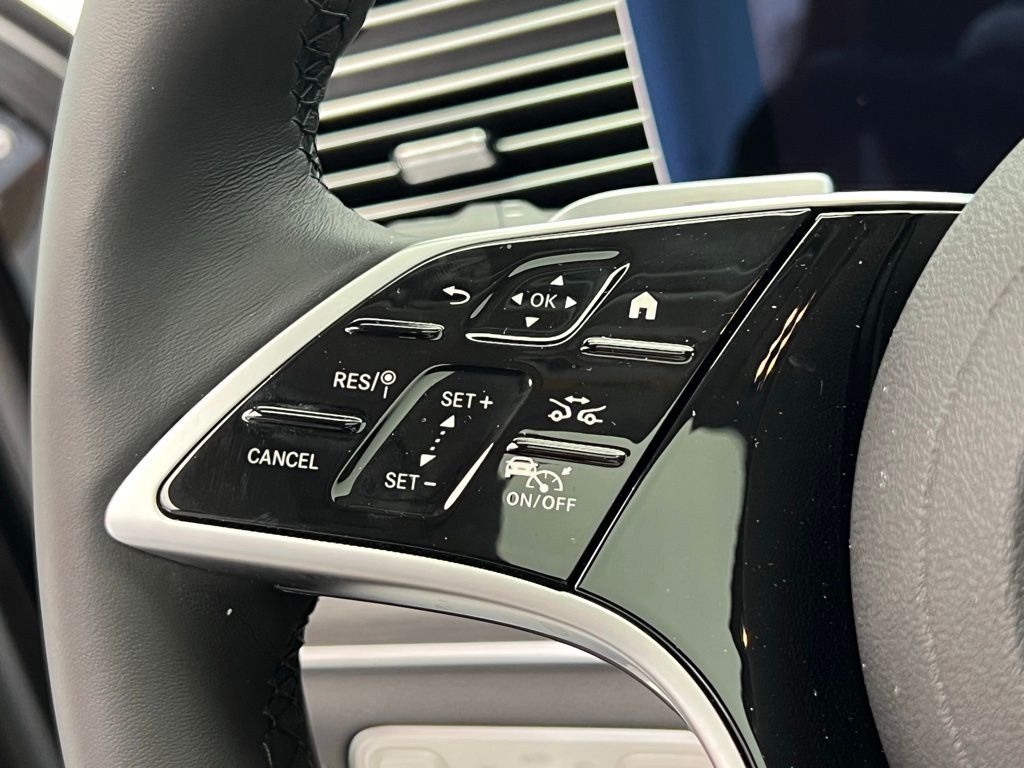 Thumbnail: 2025 Mercedes-Benz GLE - 19