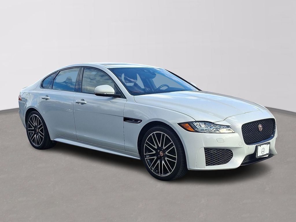 Thumbnail: 2020 Jaguar XF - 3