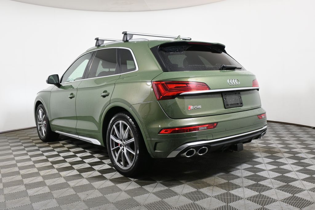 Thumbnail: 2022 Audi SQ5 - 5