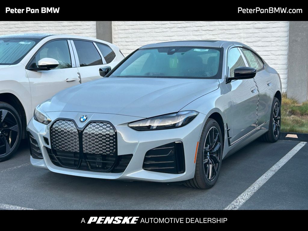 Thumbnail: 2026 BMW i4 - 1