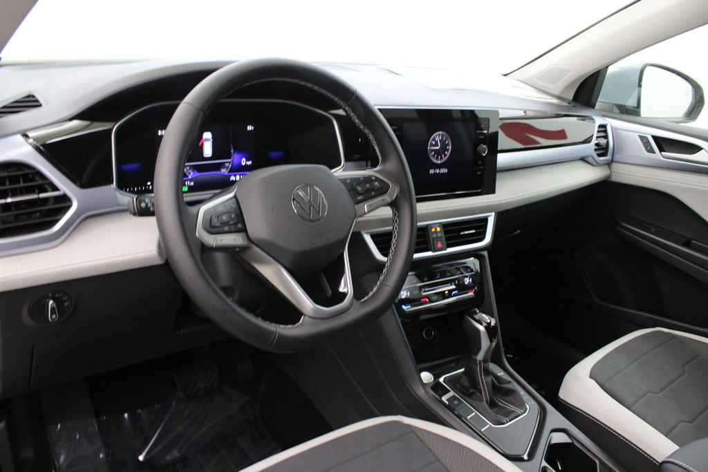 new 2026 Volkswagen Taos car