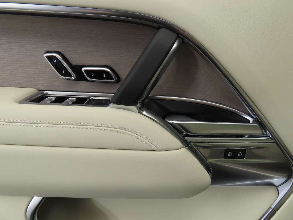 Thumbnail: 2025 Land Rover Range Rover - 24