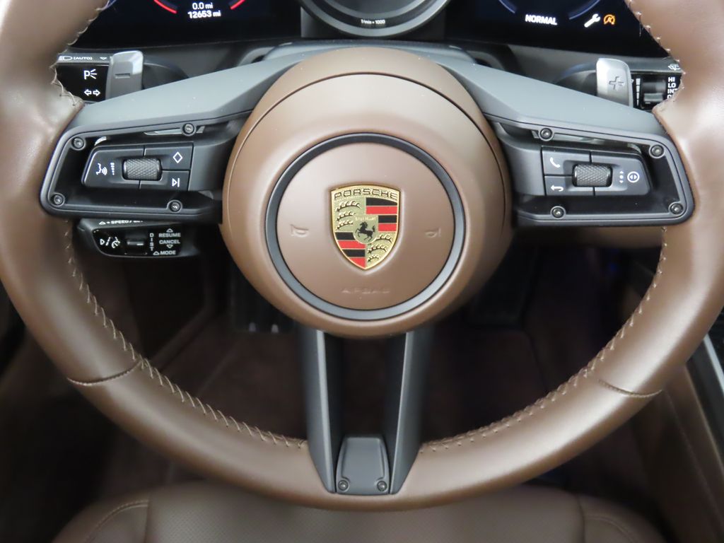 Thumbnail: 2021 Porsche 911 - 18