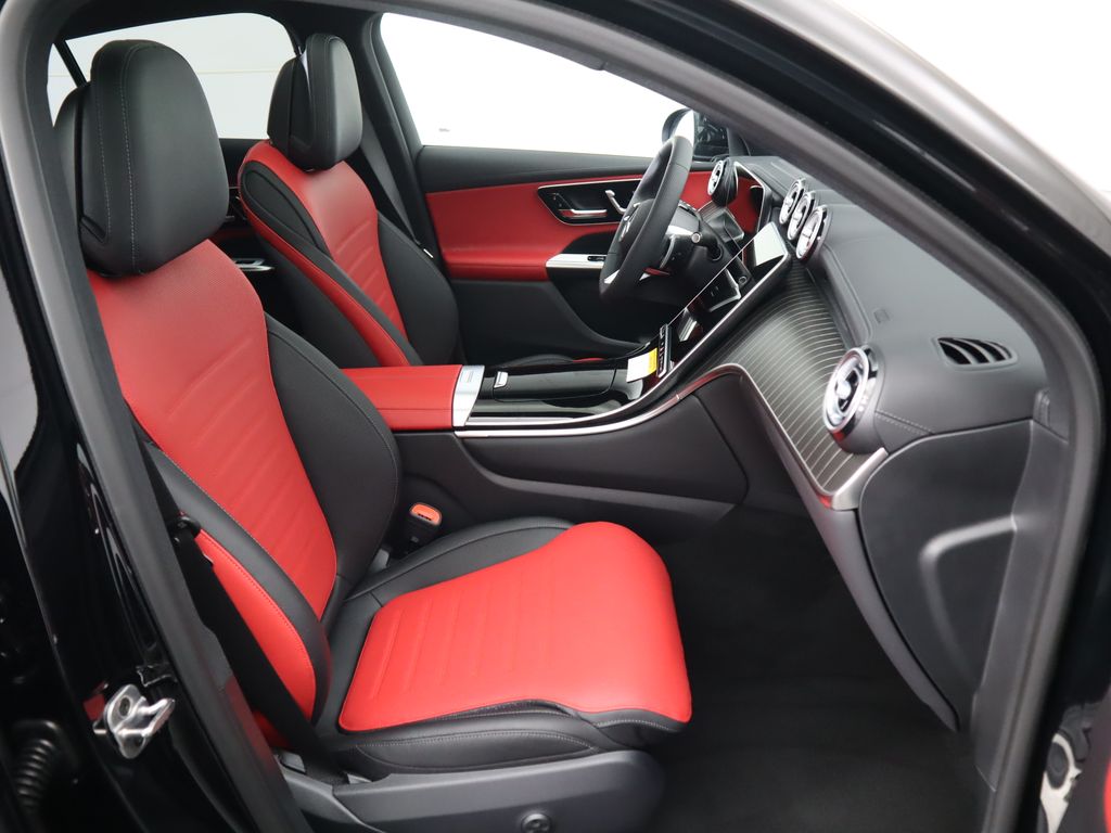 Thumbnail: 2026 Mercedes-Benz GLC - 22