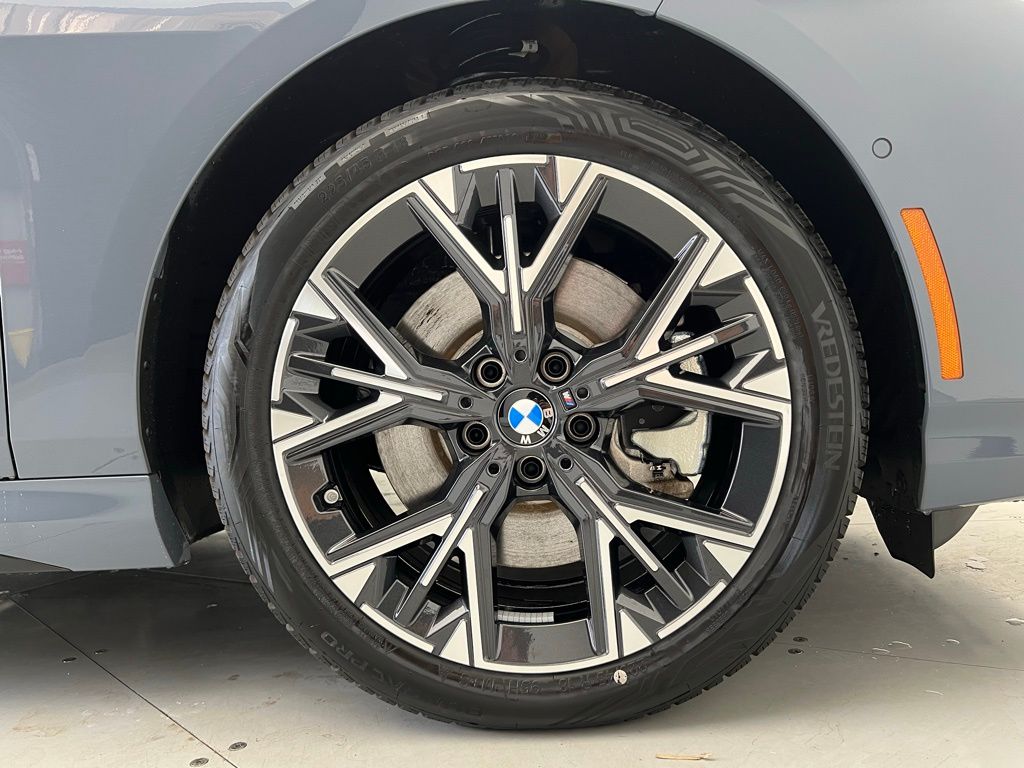 Thumbnail: 2026 BMW 2 Series - 21