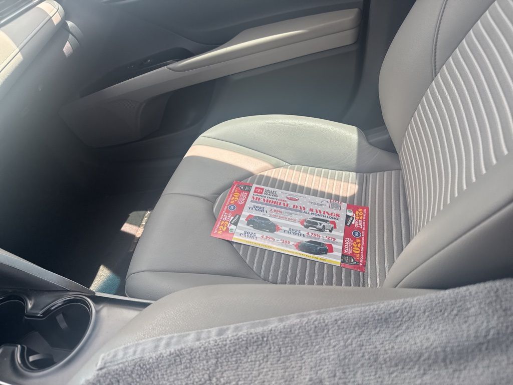 2019 Toyota Camry  5
