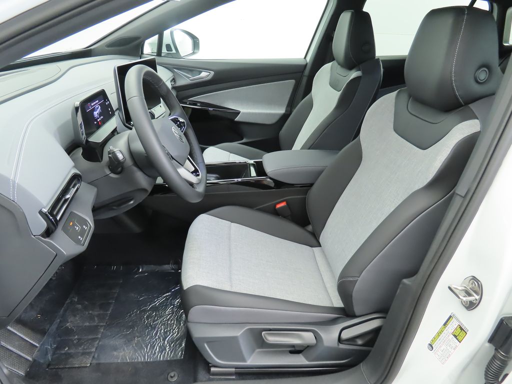2025 Volkswagen ID.4 Pro 19