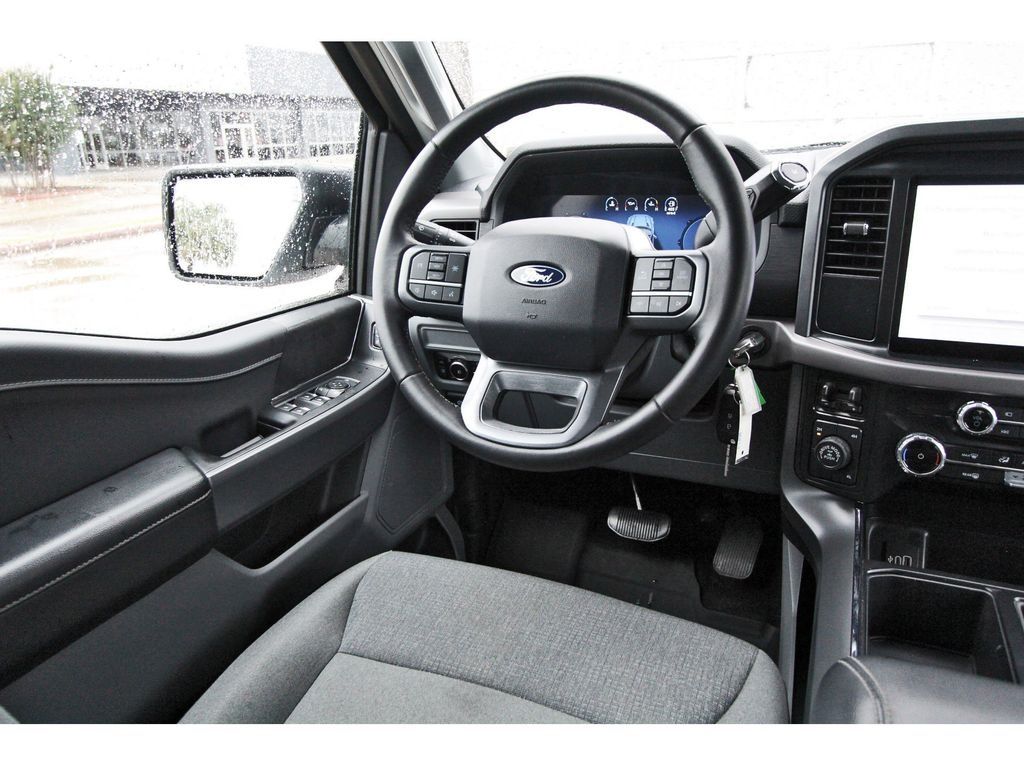 2025 Ford F-150 XLT - 7