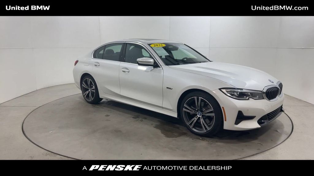 2022 BMW 3 Series 330e iPerformance 2