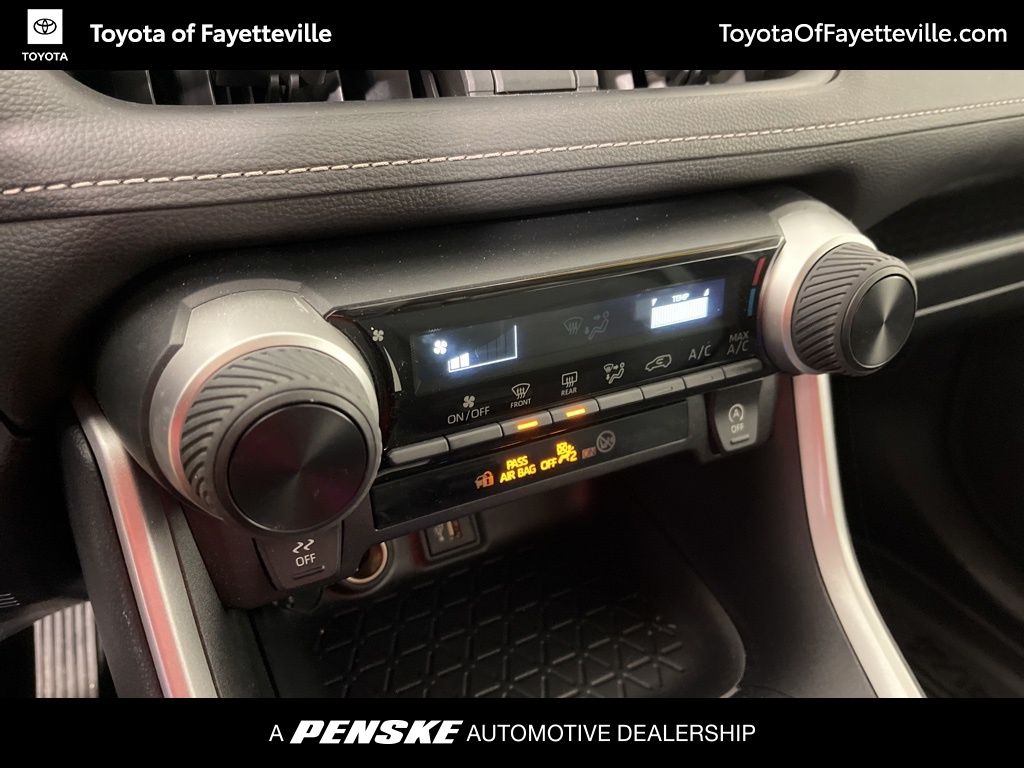 Thumbnail: 2025 Toyota RAV4 - 30