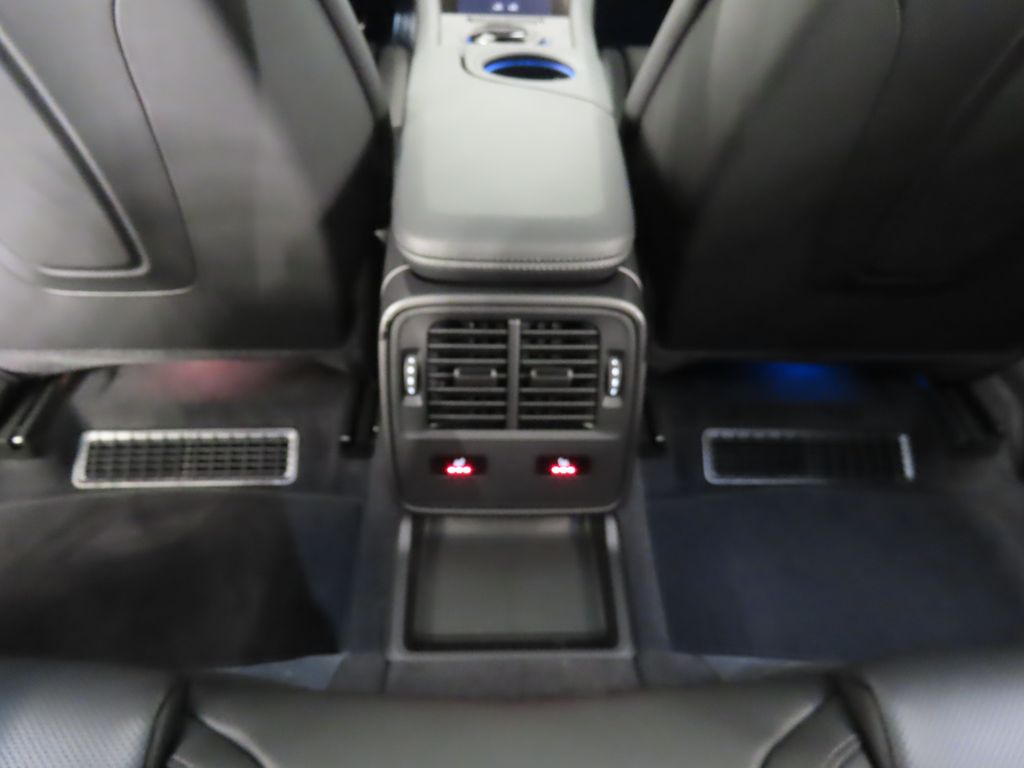 Thumbnail: 2026 Porsche Taycan - 32