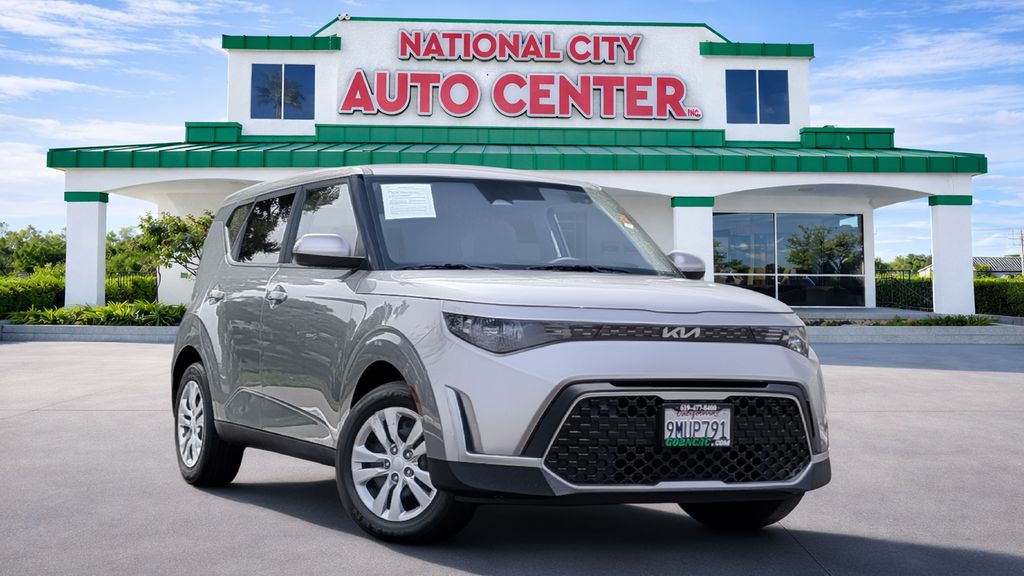 2024 Kia Soul 2.0L LX IVT's photo