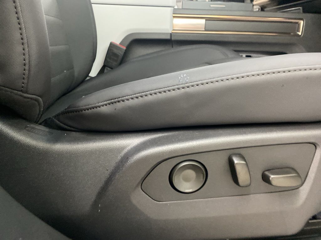 2025 GMC HUMMER EV SUV 3X photo