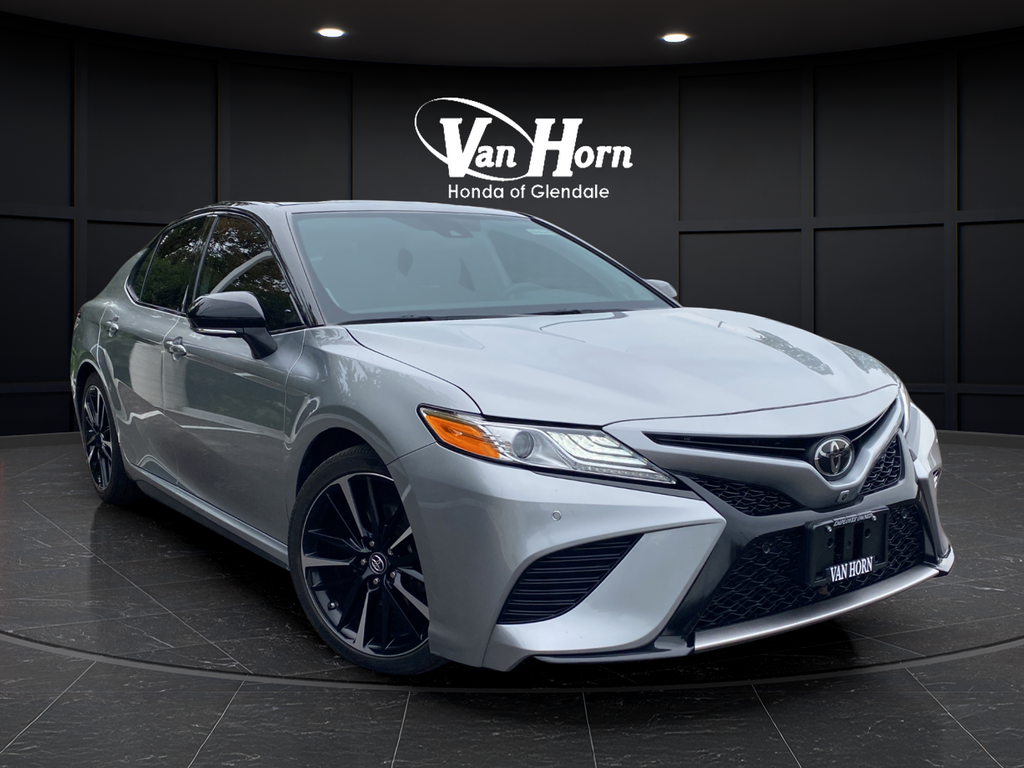 Midnight Black Metallic 2020 Toyota Camry Sedan Front-Wheel Drive 8-Speed Automatic
