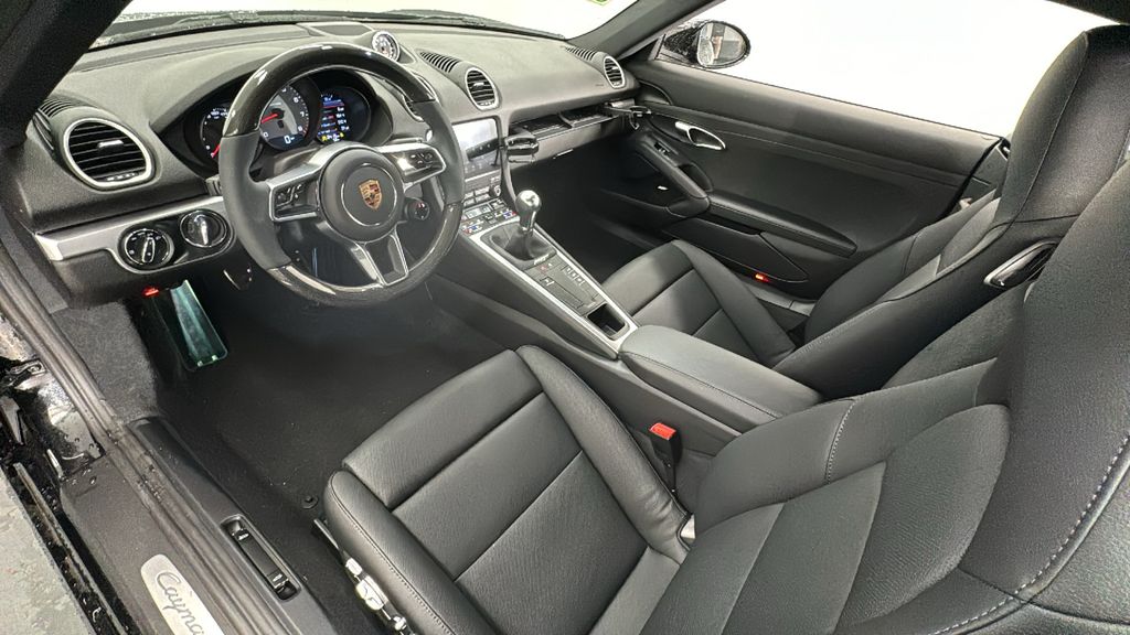 Thumbnail: 2025 Porsche 718 Cayman - 4