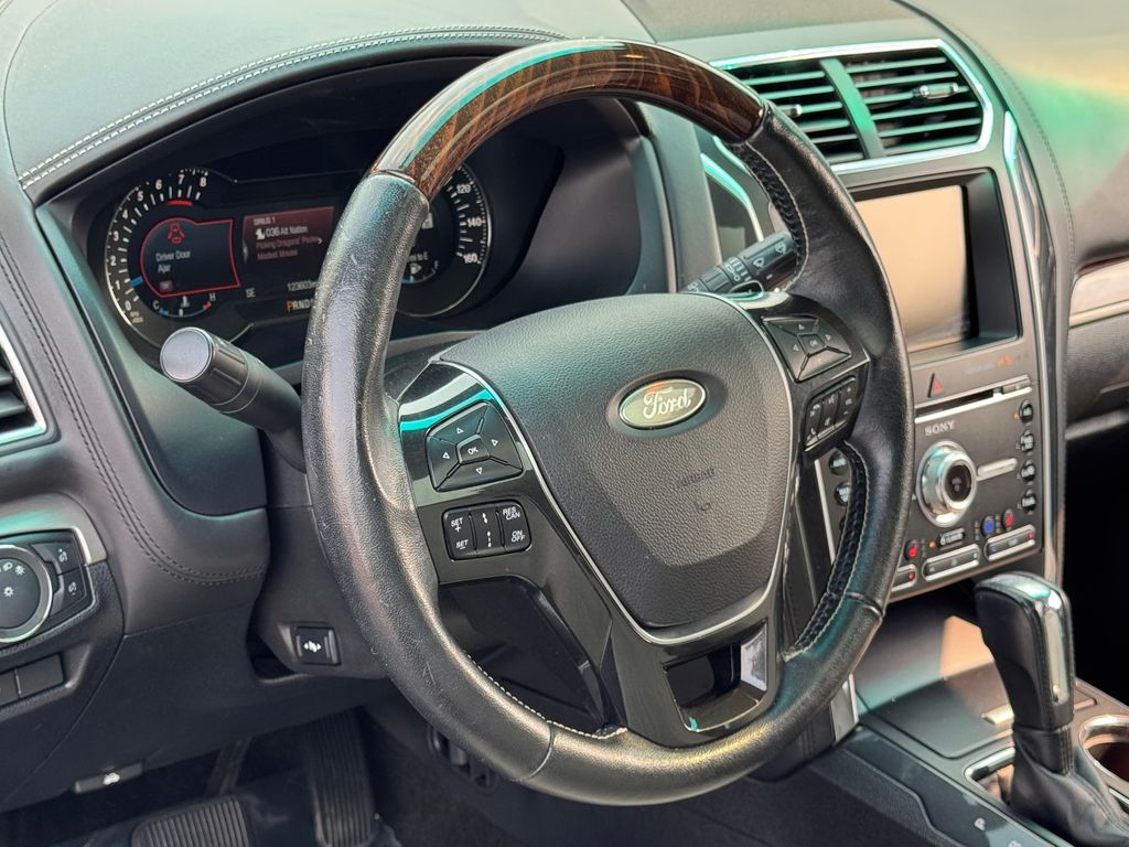 2016 Ford Explorer Platinum