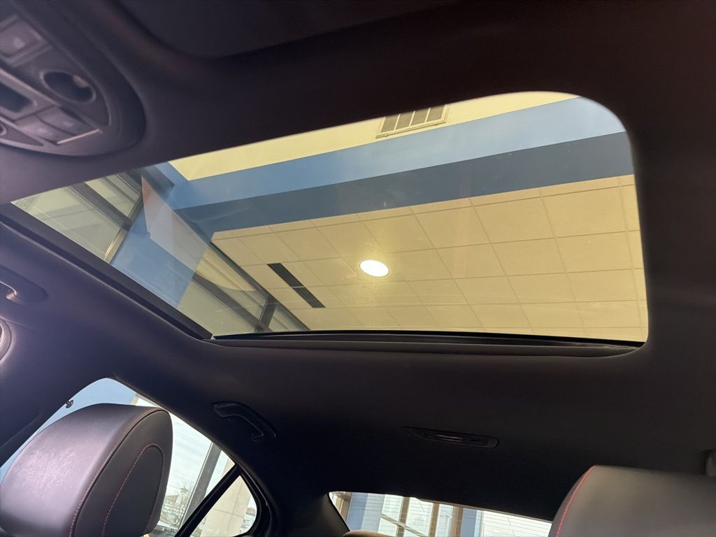 Thumbnail: 2023 Genesis G70 - 11