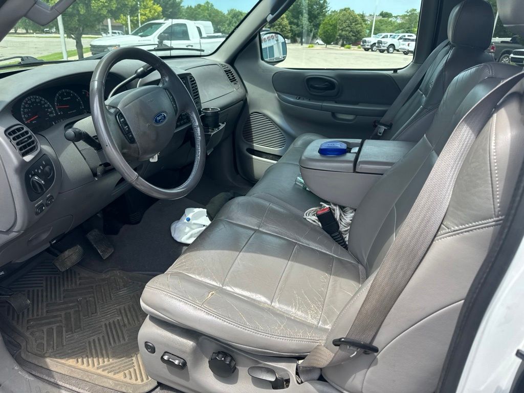 2003 Ford F-150 Lariat